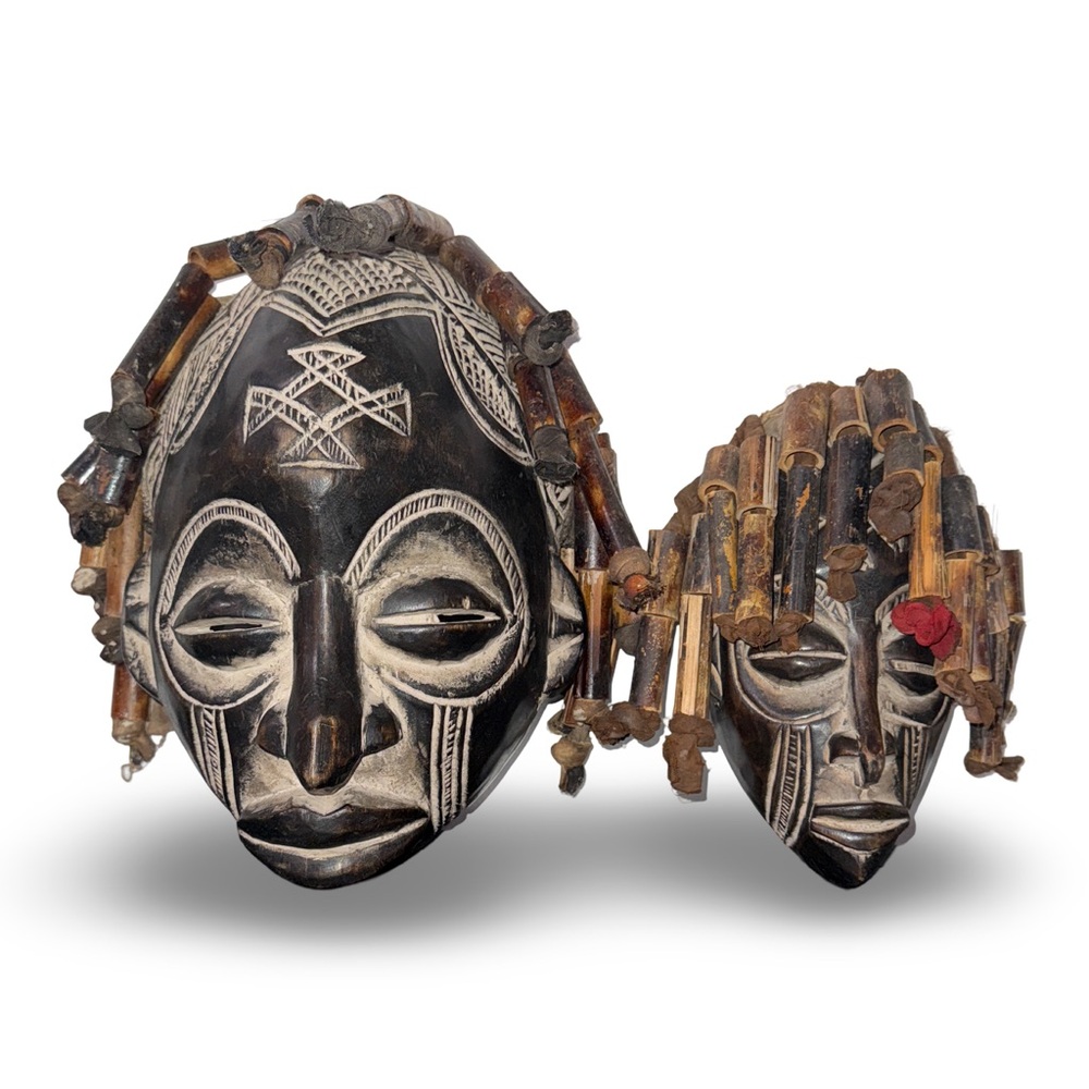 BRAND NEW African Tribal Tiki Mask with Wooden Dreads Wall Decor (Living Spaces)